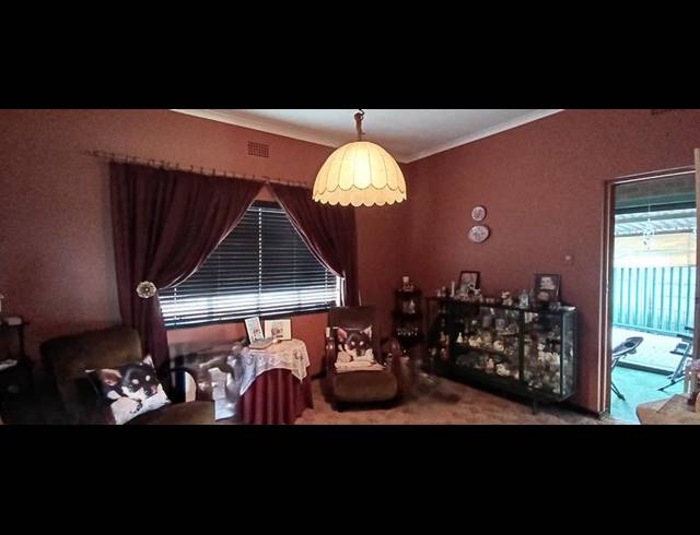 4 BEDROOM HOUSE FOR SALE IN PULLENS HOPE